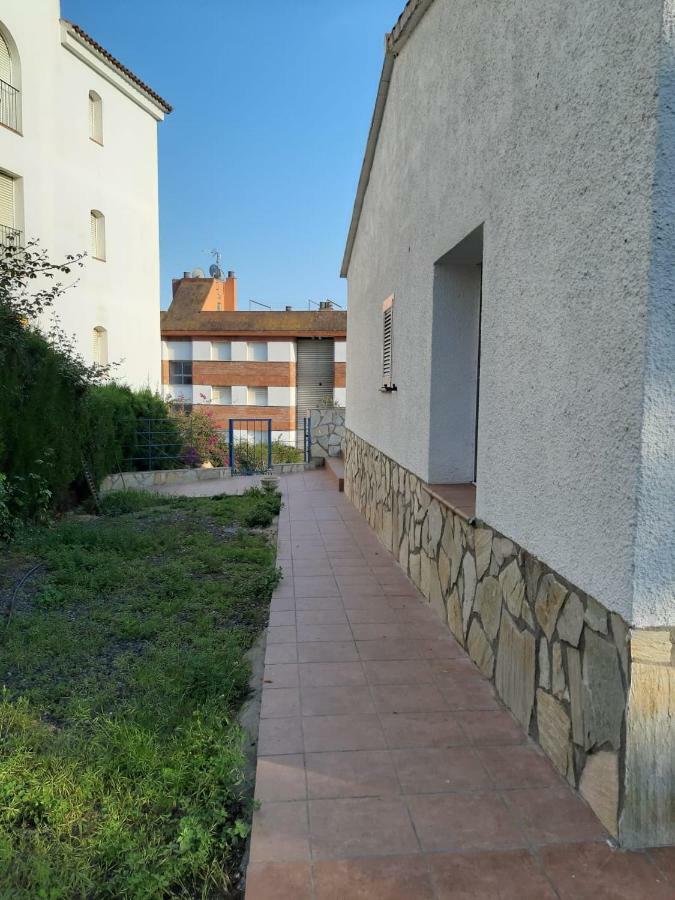Villa Auba Lloret Лорет де Мар Екстериор снимка